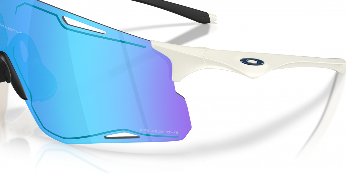 Oakley OO9538D
